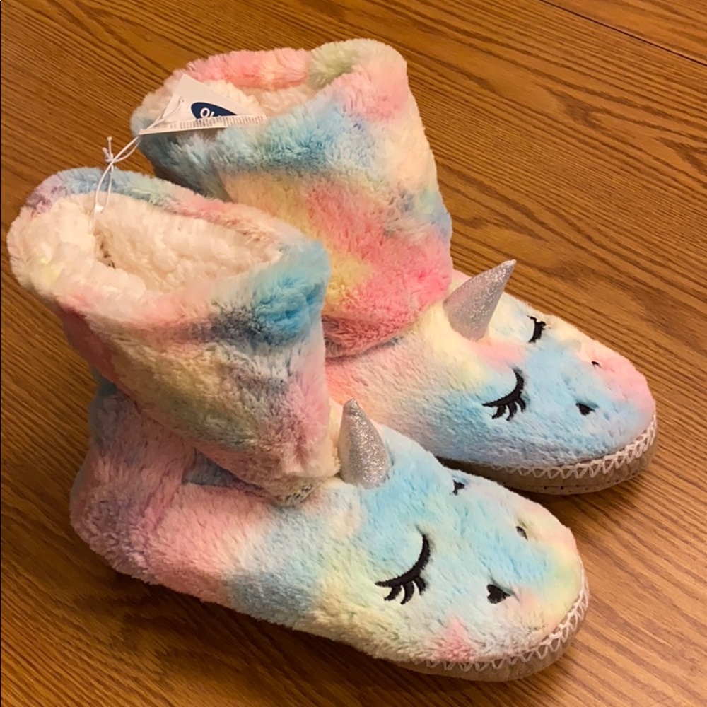 Girls Unicorn Slippers - Picture 3 of 7